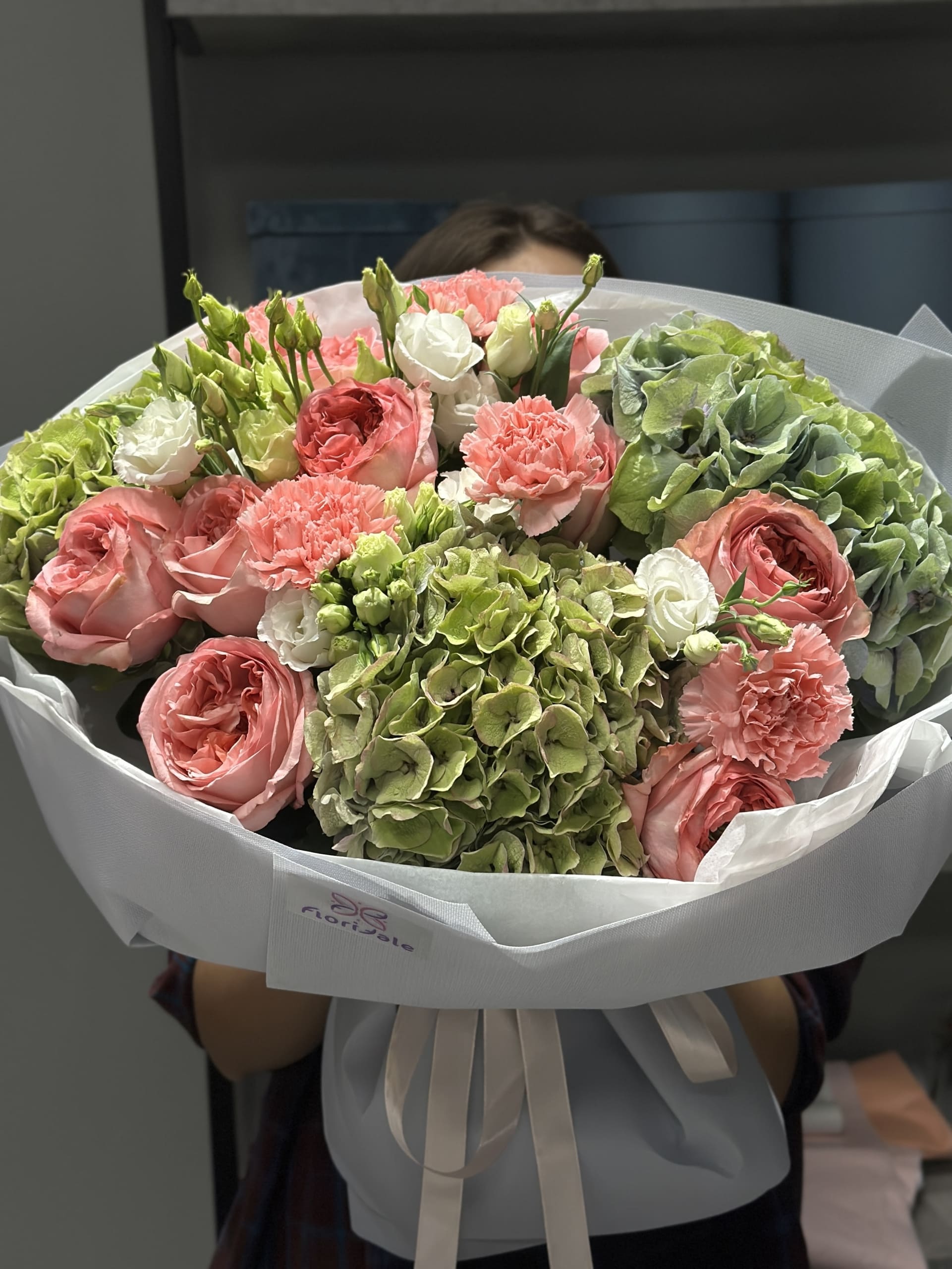 klassicheskiy-buket-elenelly:-romantika-v-kazhdoy-detali