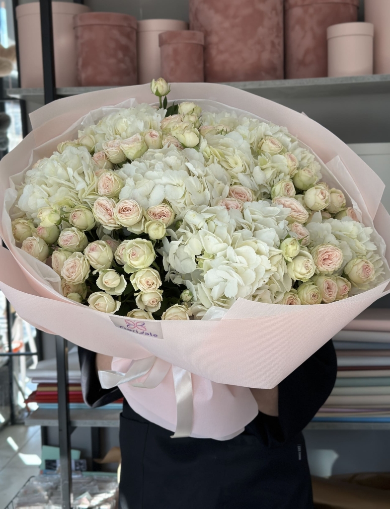 klassicheskiy-buket-kremmi:-nezhnyy-akkord-v-melodii-dnya