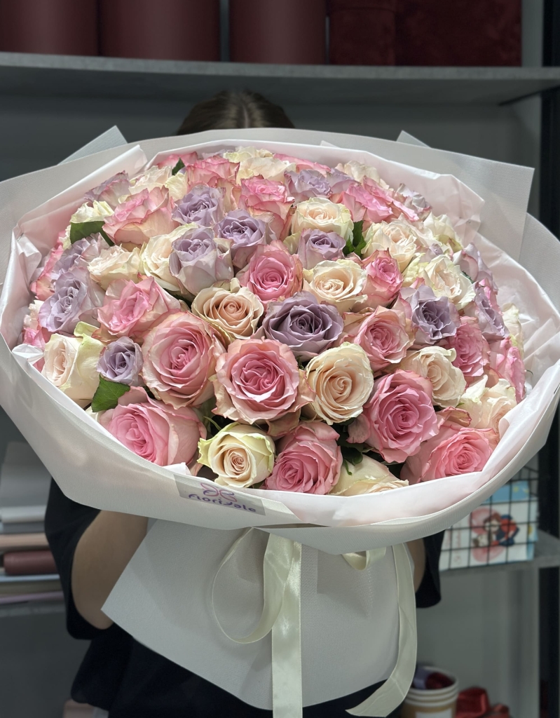 buket-roz-amelin:-svezhesty-utra-v-tsvetah